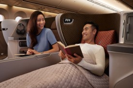 Trải nghiệm máy bay Boeing 787-10 Dreamliner đầu tiên đến TP HCM