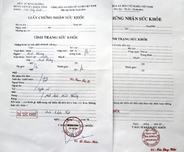 40.Trẻ con dưới 14 tuổi không có CMND, giấy tờ khác, không đi cùng với bố hoặc mẹ thì cần giấy tờ gi để có thể bay được trong nước?