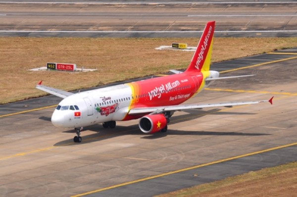 Đặt vé máy bay giá rẻ và khuyến mãi của hãng hàng không Vietjet Air